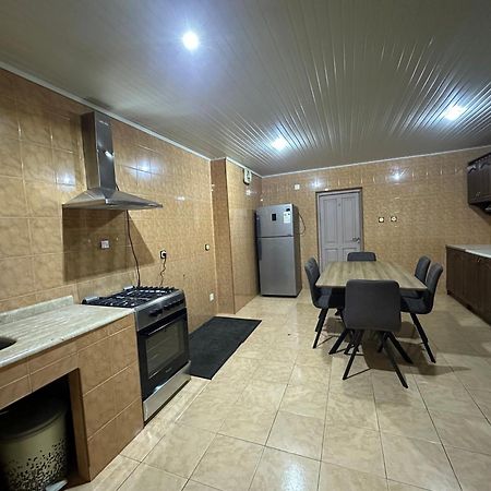 Linda Guest House Батумі Екстер'єр фото