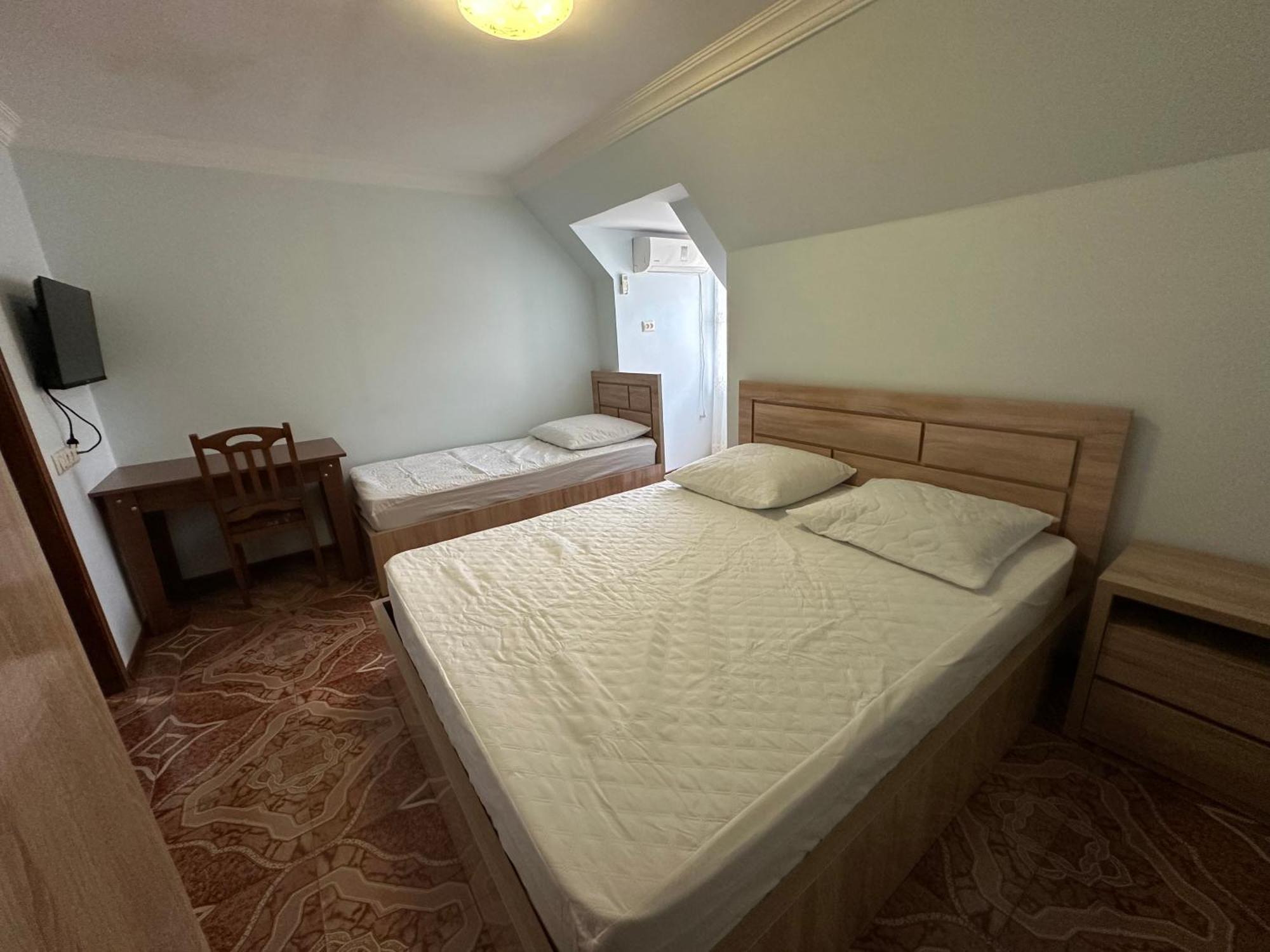 Linda Guest House Батумі Екстер'єр фото